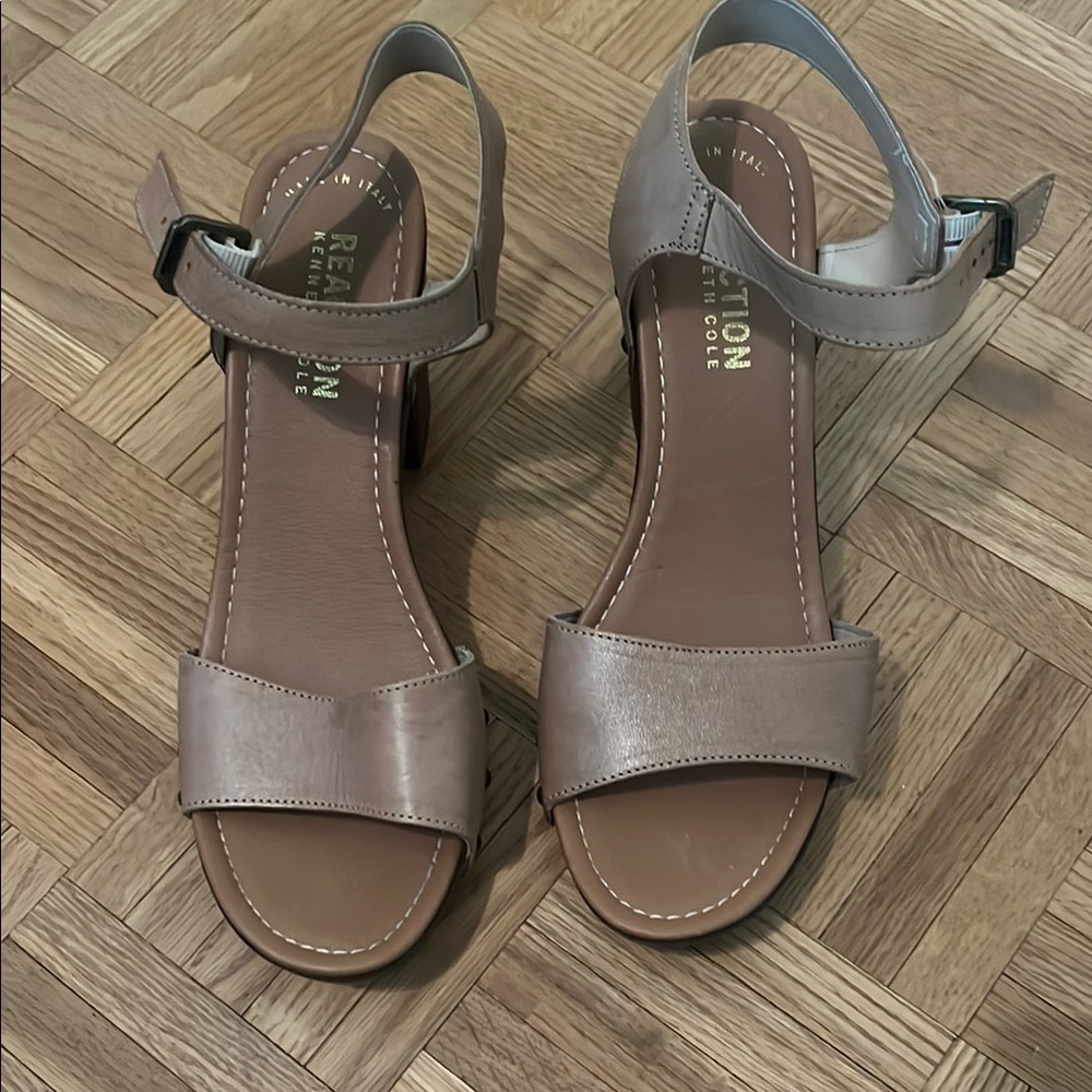 Kenneth Cole Reaction Beige Sandals
